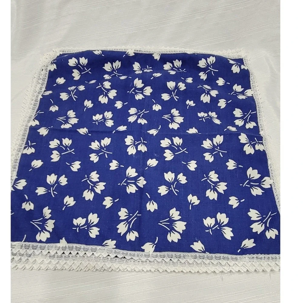 Vintage Blue White Floral Cloth Napkins Set of 8 Lace Trim Farmhouse Cottagecore